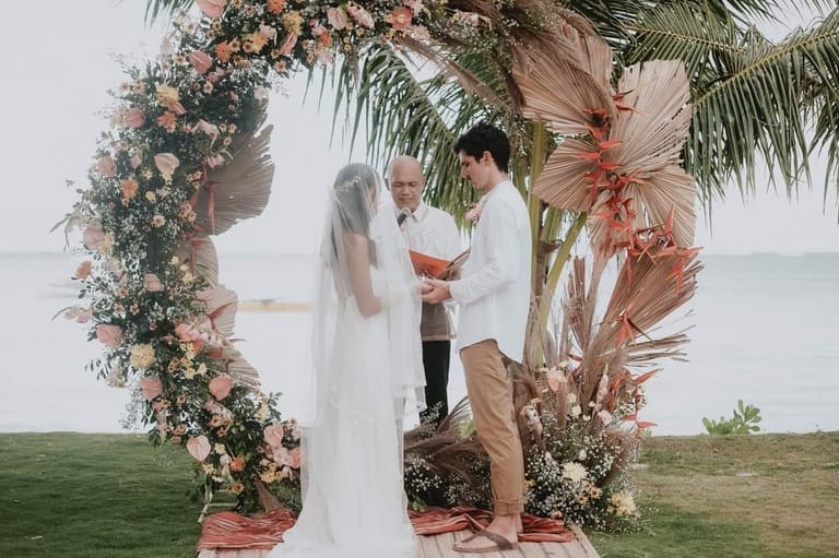 Long-table reception by the sea